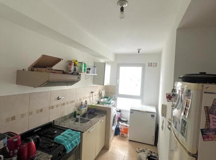 impecable departamento 2 dormitorios en alquiler muy amplio. 4