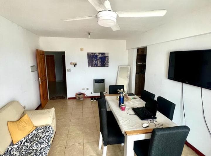 impecable departamento 2 dormitorios en alquiler muy amplio. 1