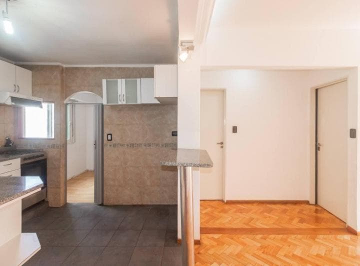 Departamento en alquiler de 2 ambientes en Caballito Sur 5