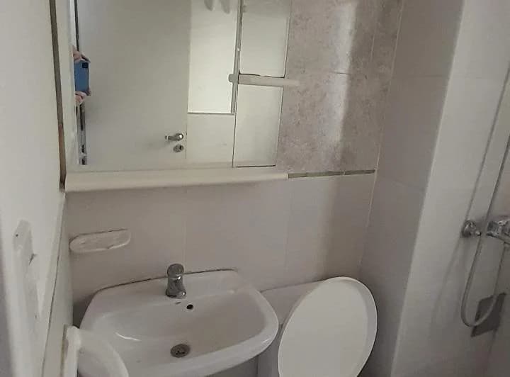 Se alquila departamento amoblado en calle San Luis 251,  centro de Mendoza.  5