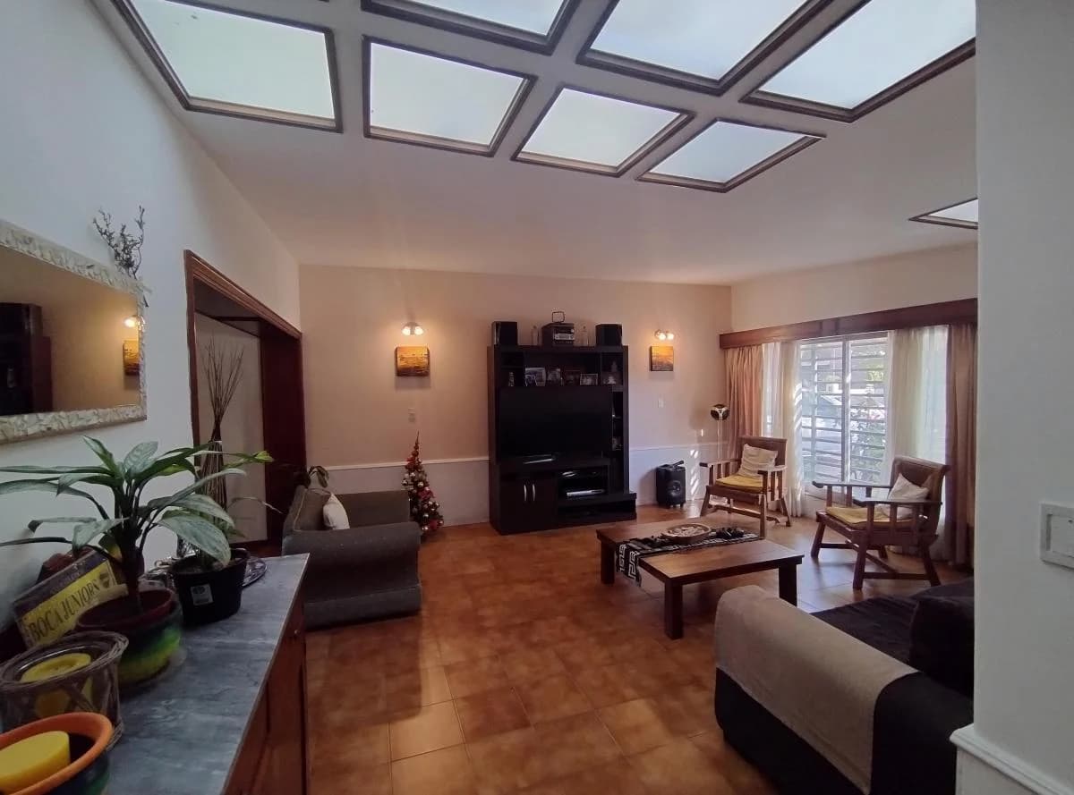 Casa en Venta Zona Norte - Apta Credito. 3 Dorm. + Depto. pileta y Patio 1