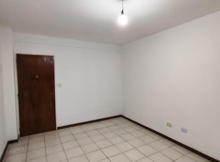 EXCELENTE DEPARTAMENTO 2 AMBIENTES 4
