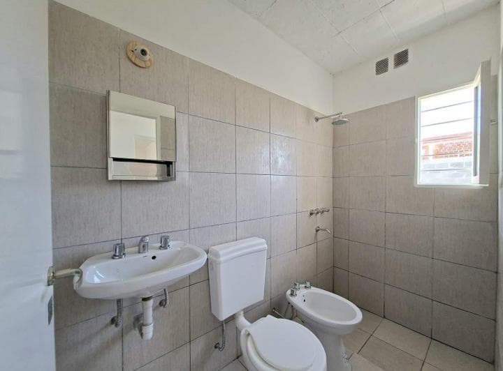 ALQUILER CASA UNIVERSITARIO DE H 1DORM. COCHERA 5
