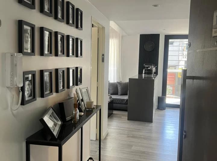 Alquiler – Departamento 2 Ambientes con Balcón y Parrilla Propia 1