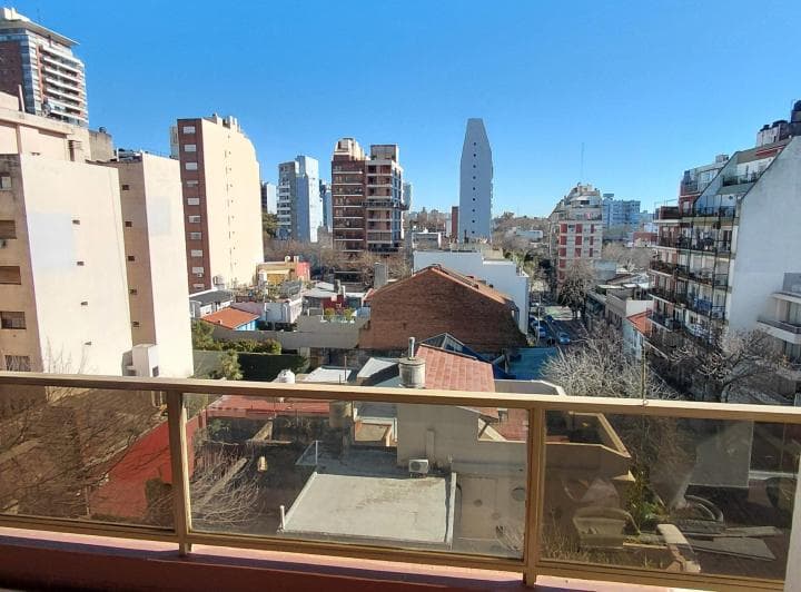3 ambientes muy luminoso piso alto a 2 cuadras de Av Cabildo 2