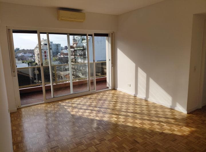 3 ambientes muy luminoso piso alto a 2 cuadras de Av Cabildo 3