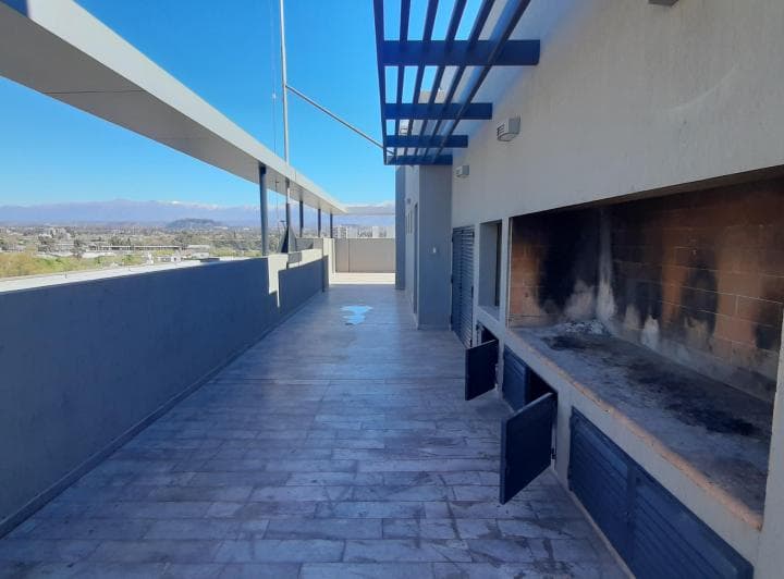 TORRE DELFINA  CON BALCON Y COCHERA 3